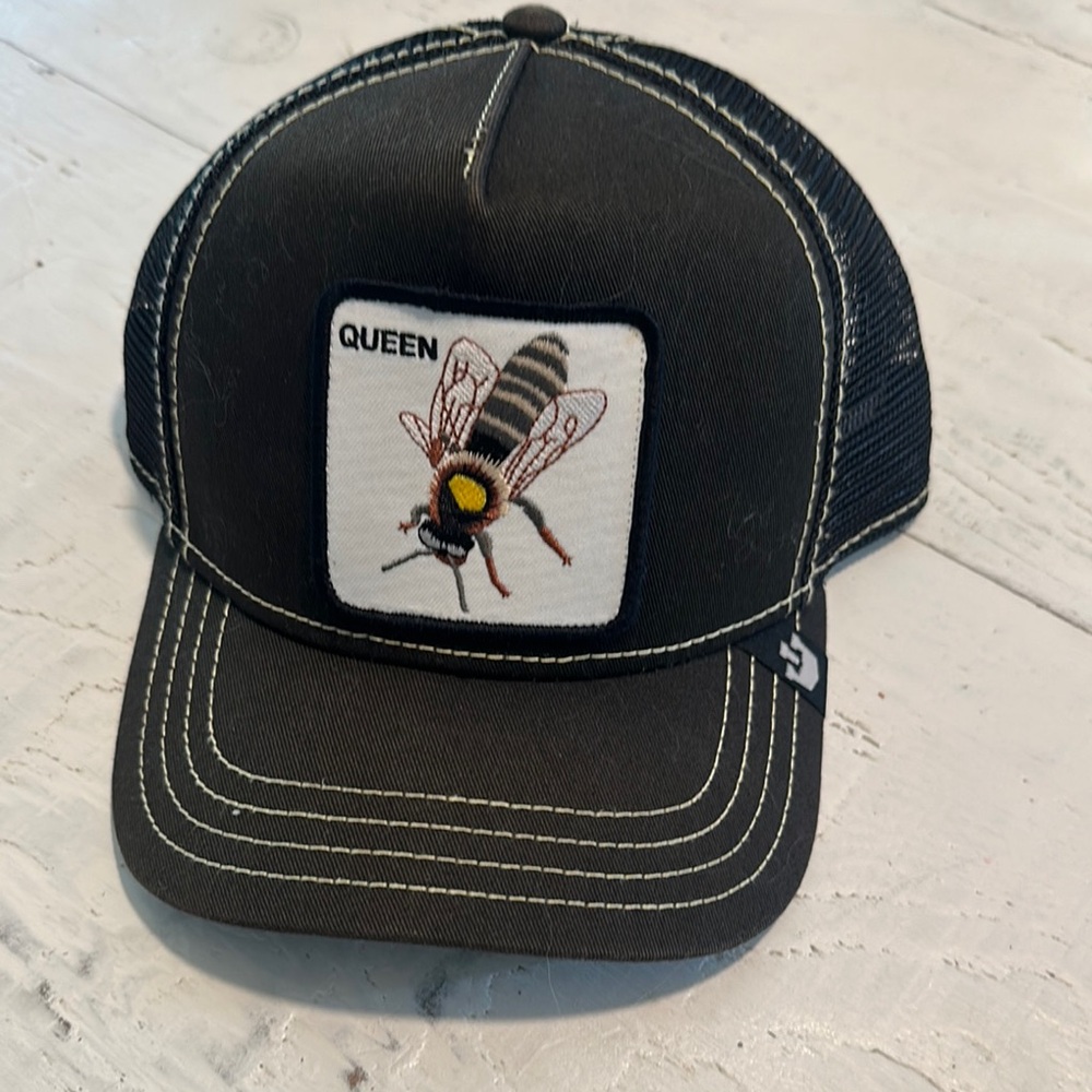 Goorin Bros Black Trucker queen bee Hat